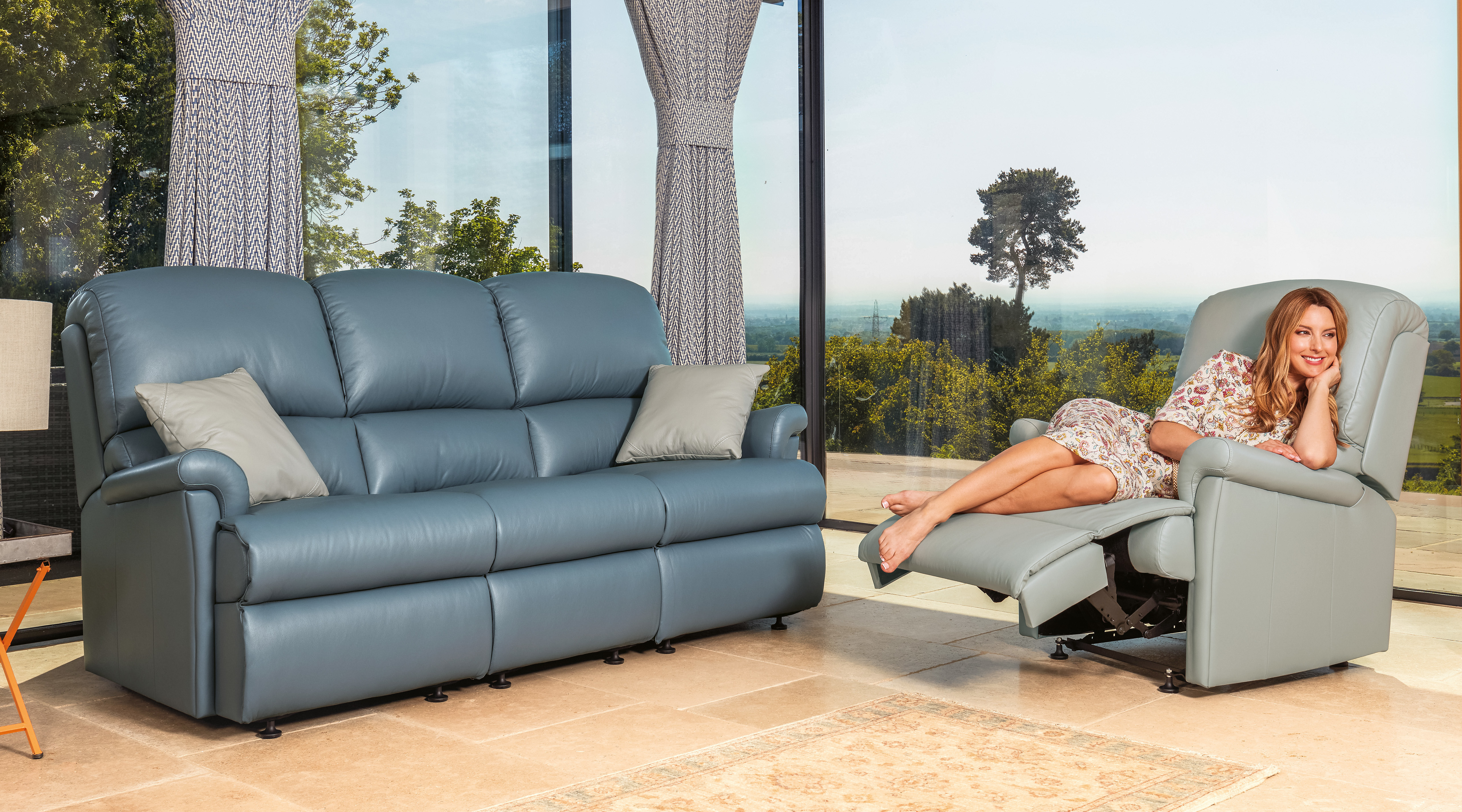 Hero Nevada sofa website