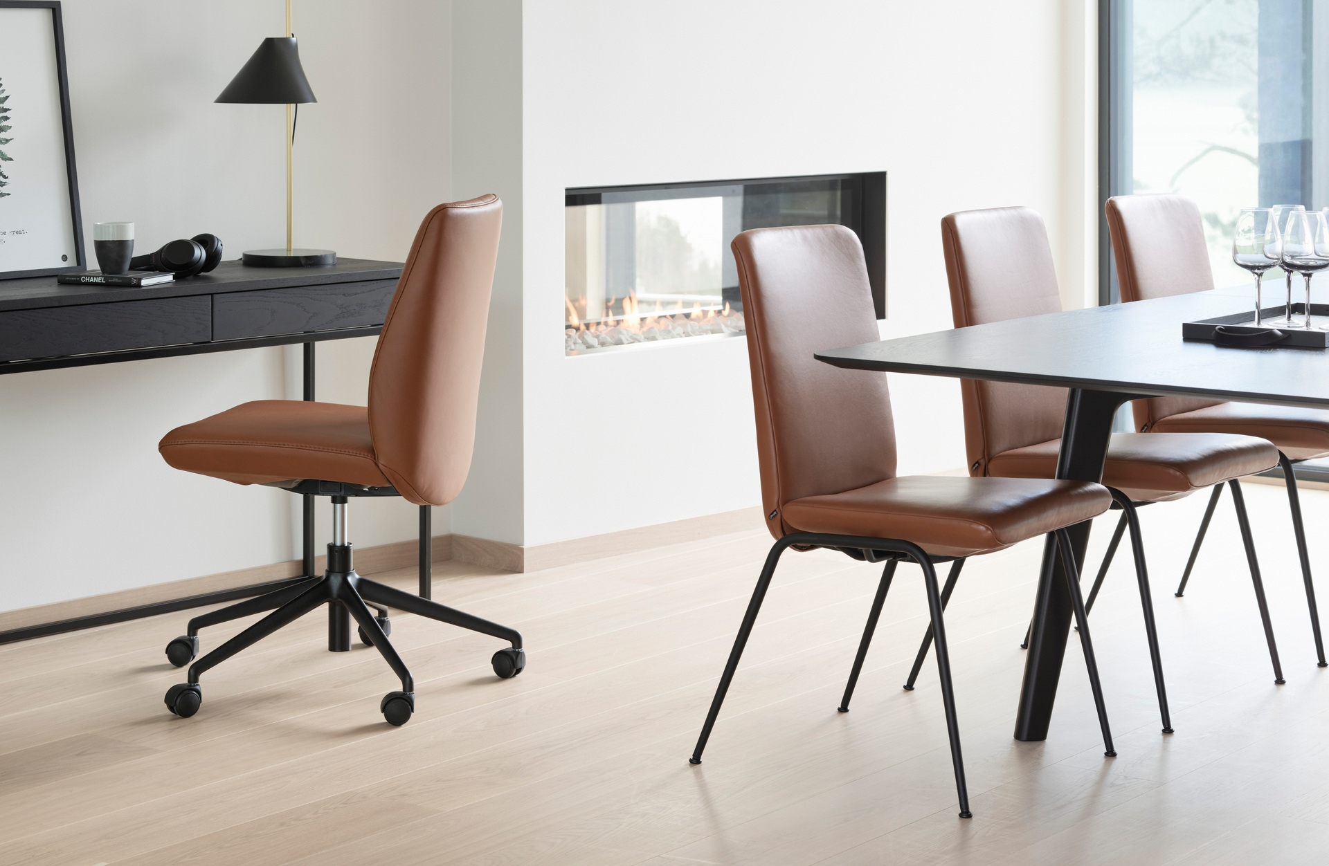 Laurel hero D300 dining and office