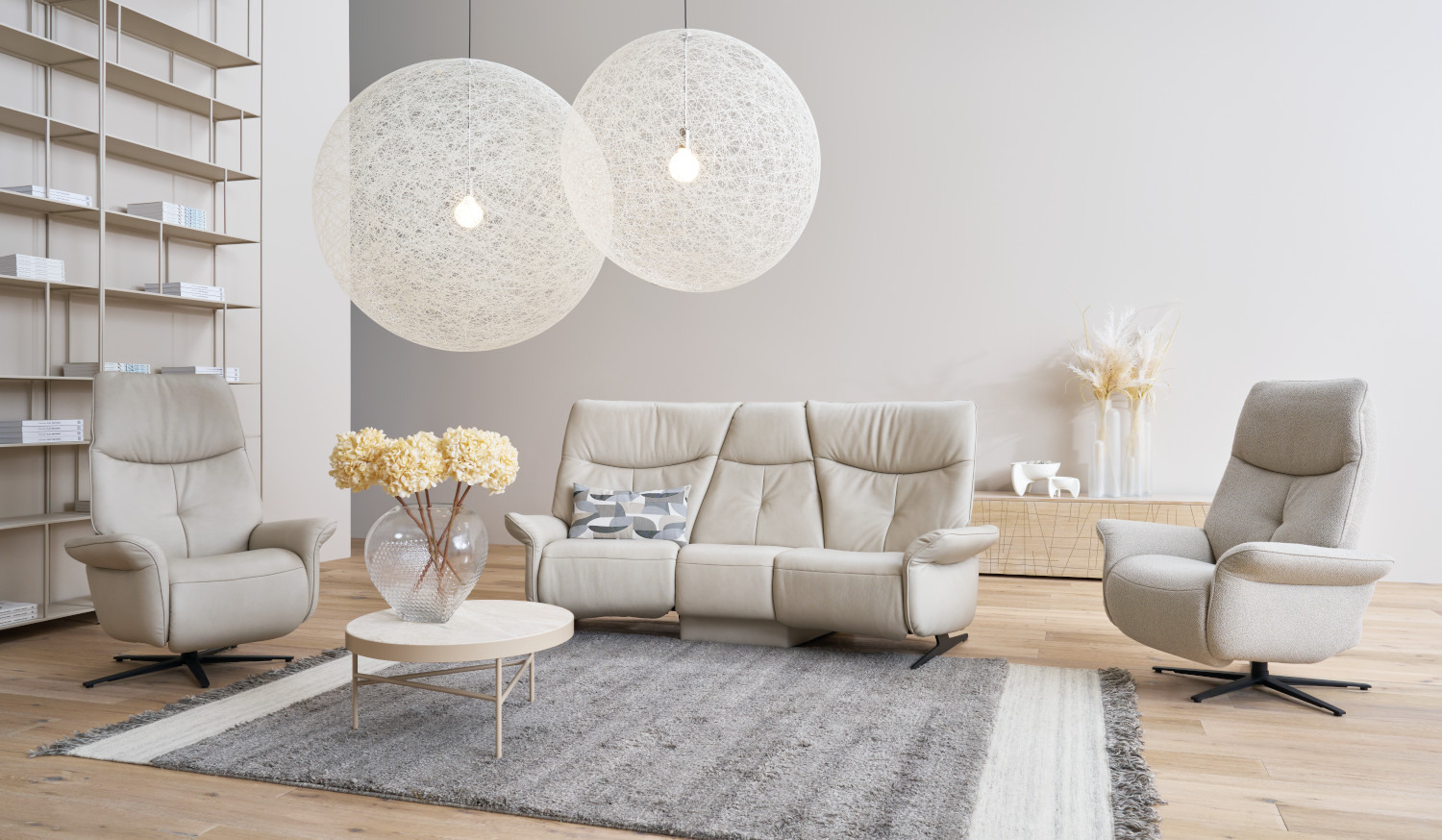 Loona Roomset